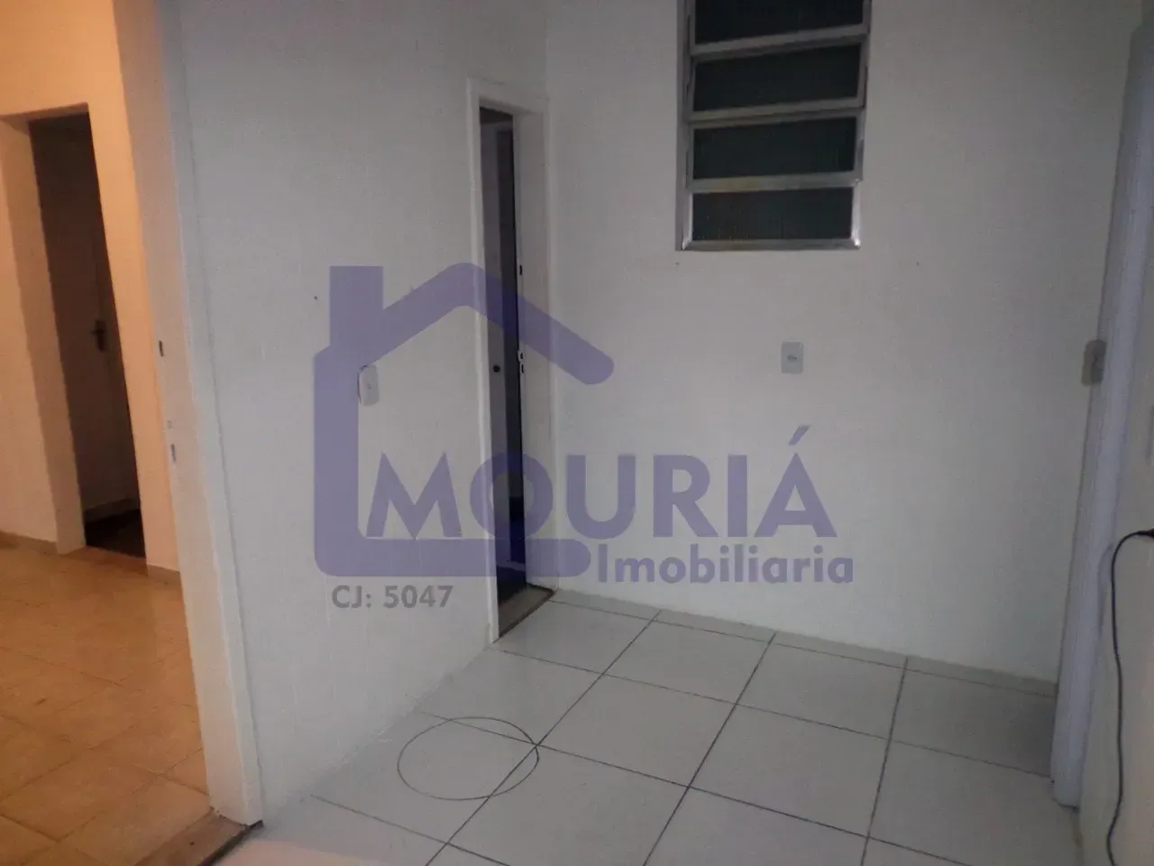 Unfurnished house with 3 bedrooms and a stove nook — photo 12