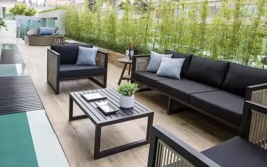 Furnished apartment with private garden and BBQ area — photo 21