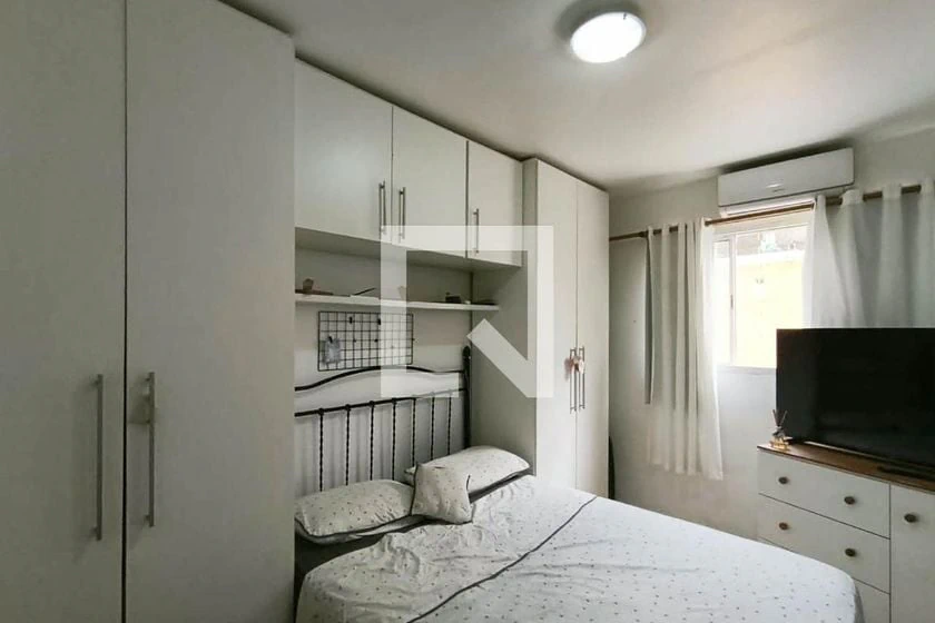 2-bedroom house for rent with a gas stove kitchen — photo 6