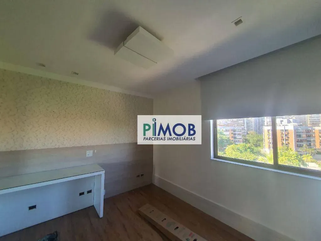 Furnished penthouse with 4 bedrooms and jacuzzi — photo 50