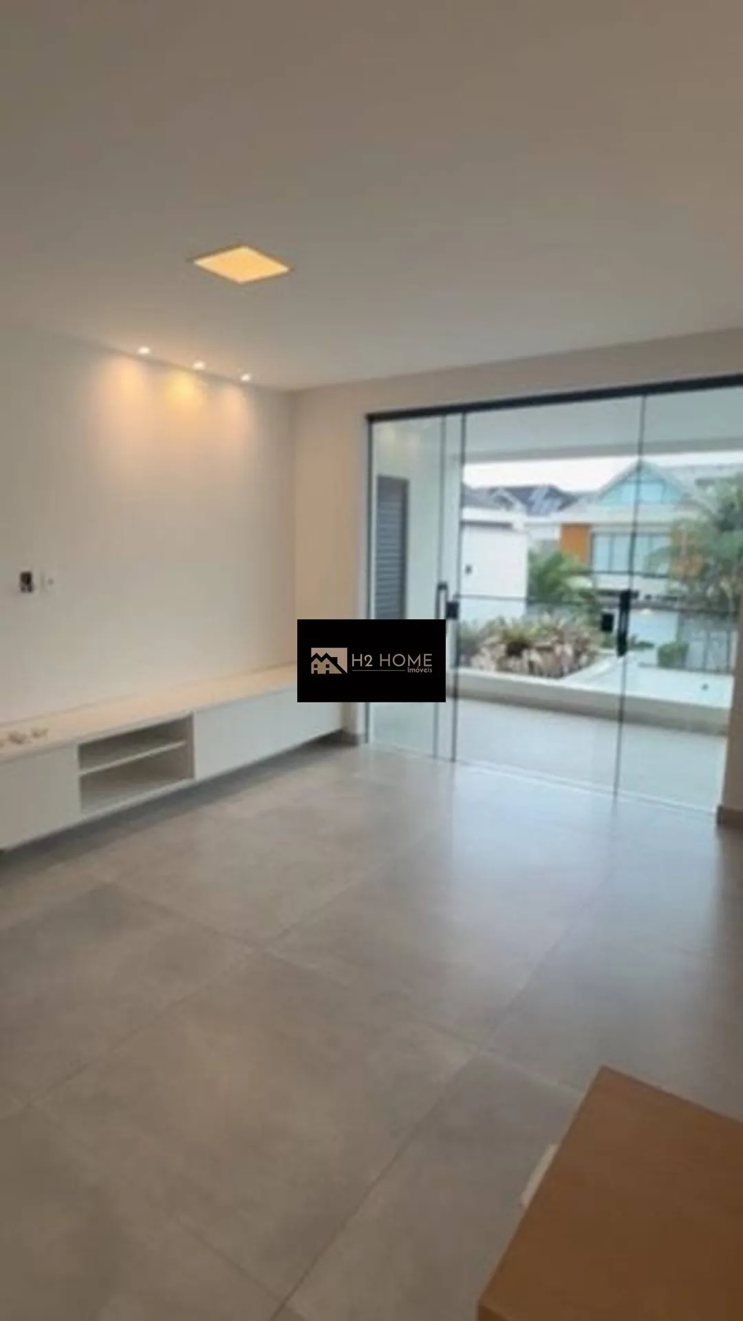 Garden in a 4-bedroom house, 290 m² — photo 65
