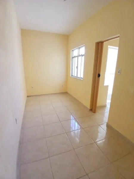 Unfurnished house with 1 bedroom and separate kitchen — photo 3
