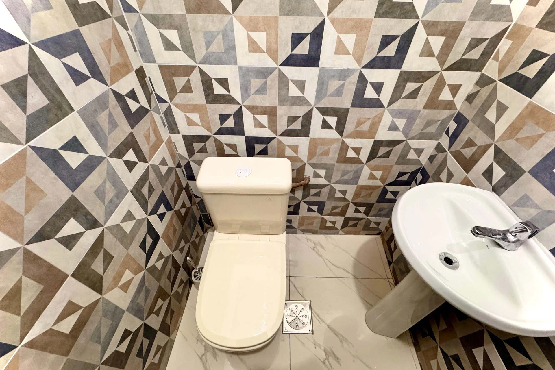 Studio for rent with 1 bedroom and a kitchenette — photo 10