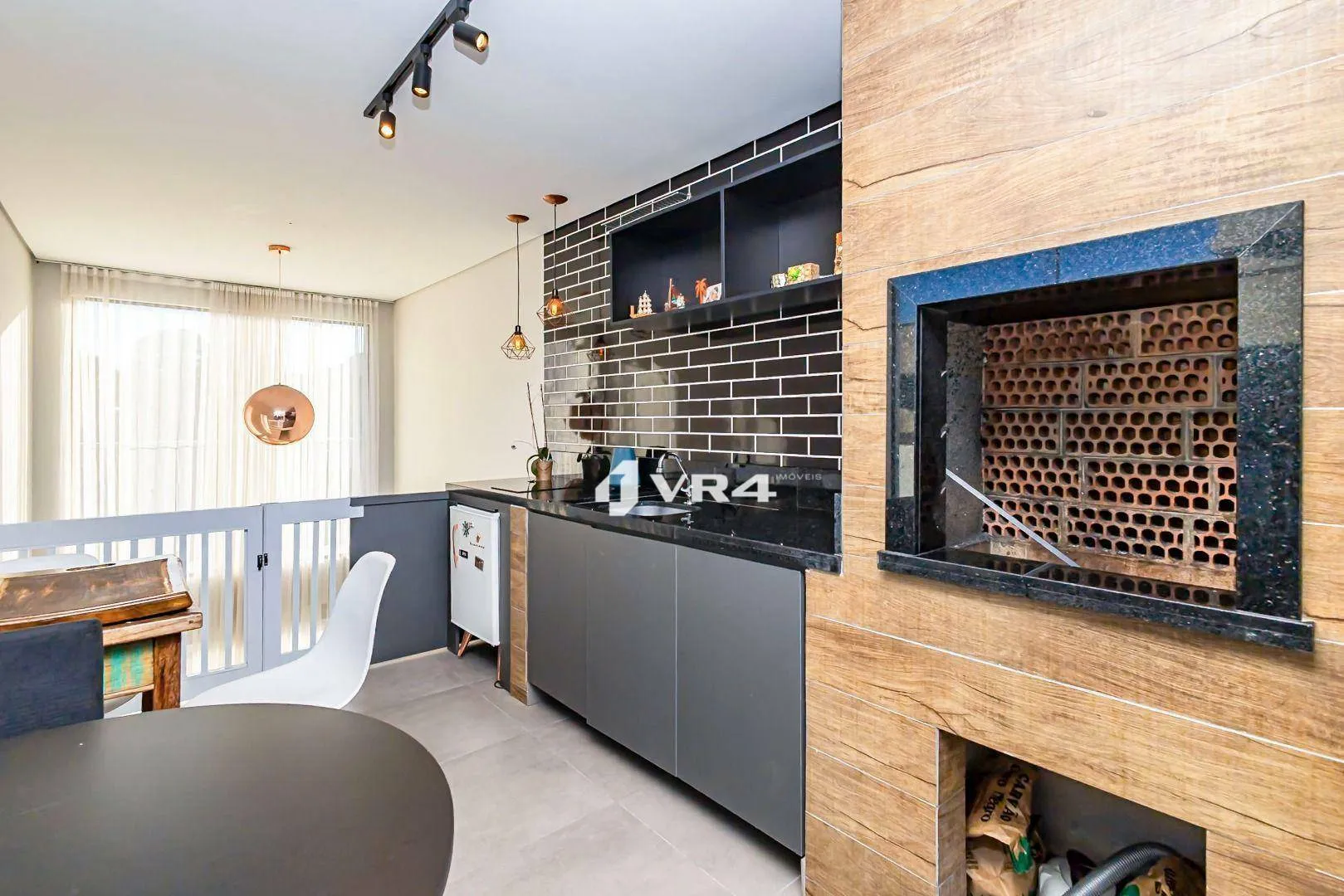 Furnished house with 3 bedrooms and an open kitchen — photo 36