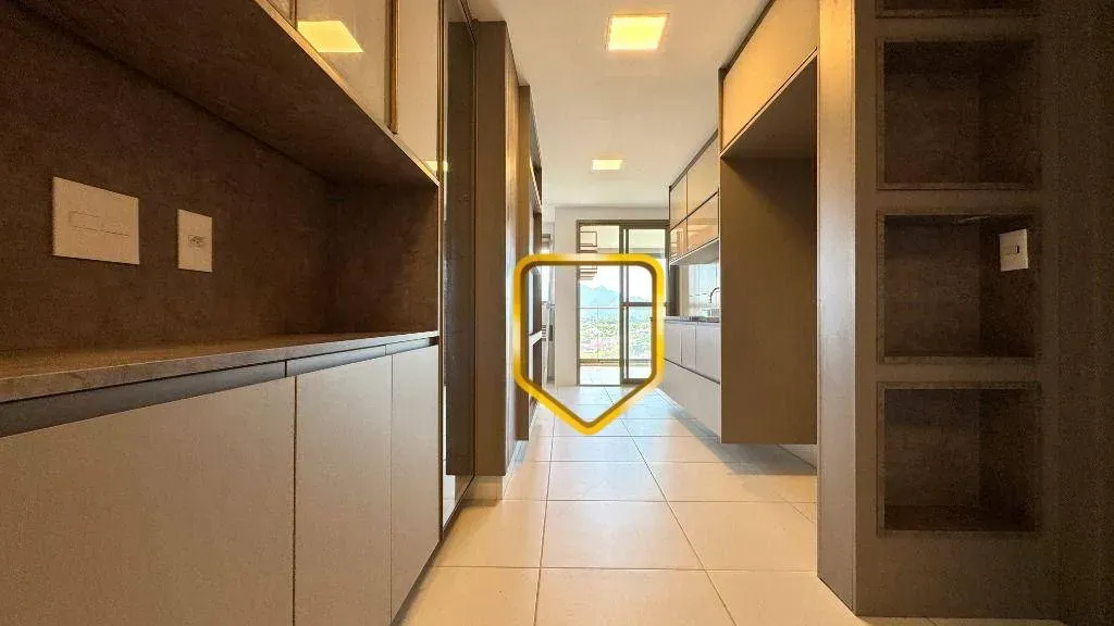 4-bedroom apartment with 156 m² and 2 en-suite baths — photo 33
