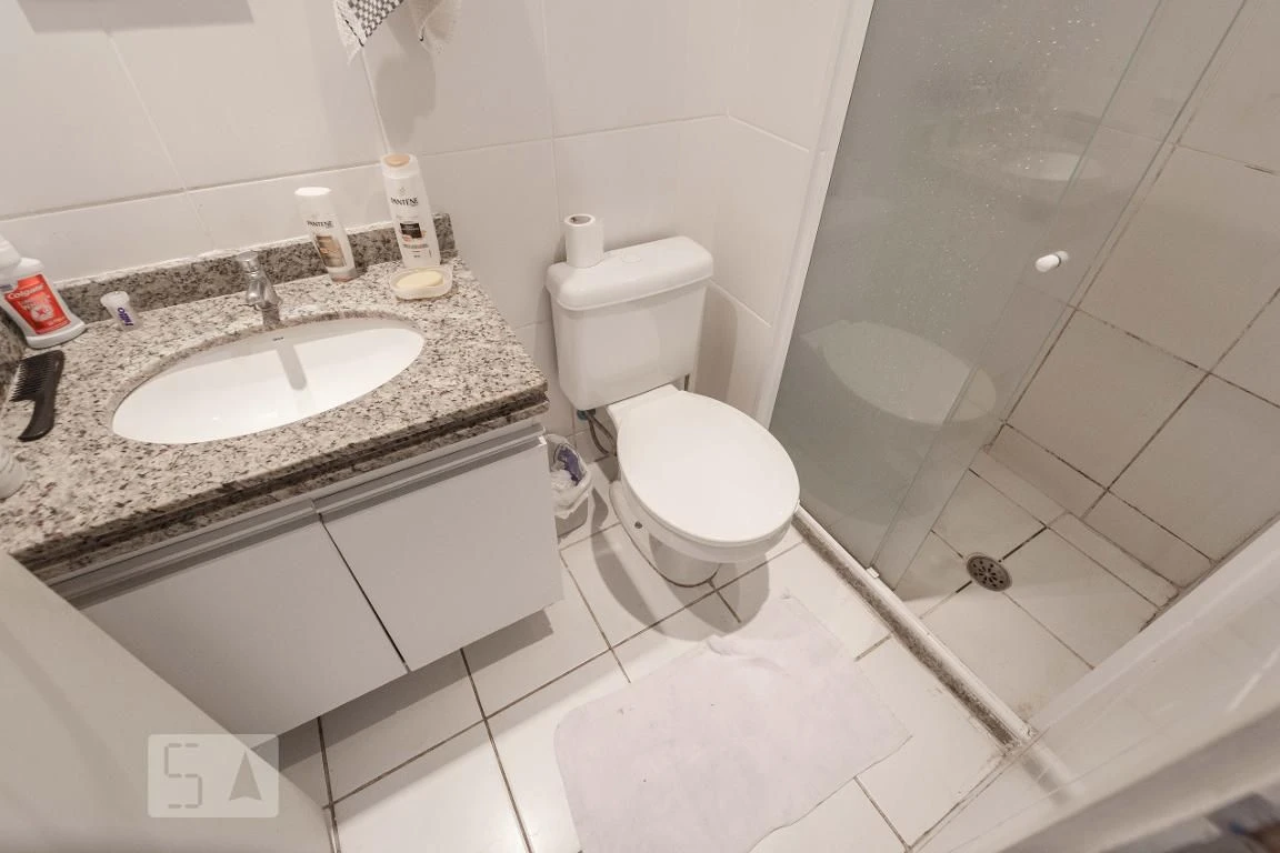 Furnished 3-bedroom apartment with private BBQ — photo 11