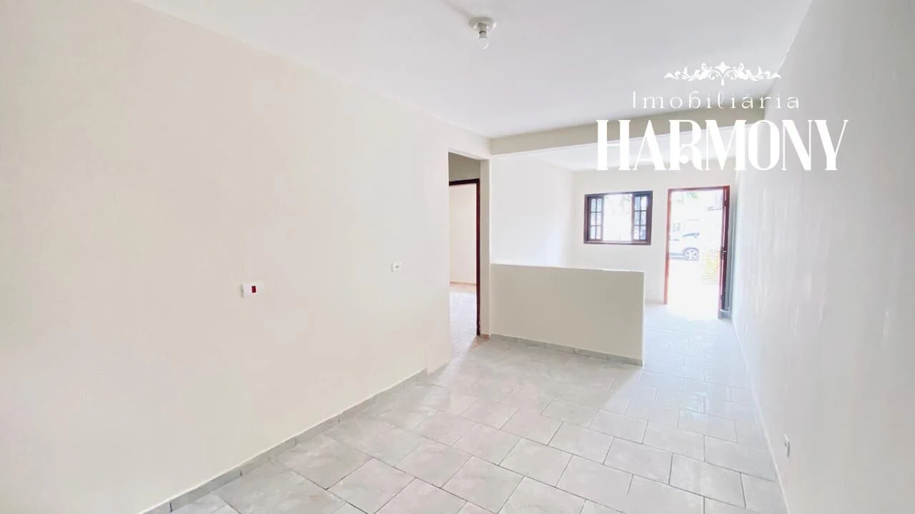Будинок: 2 спальні, 58 м²
