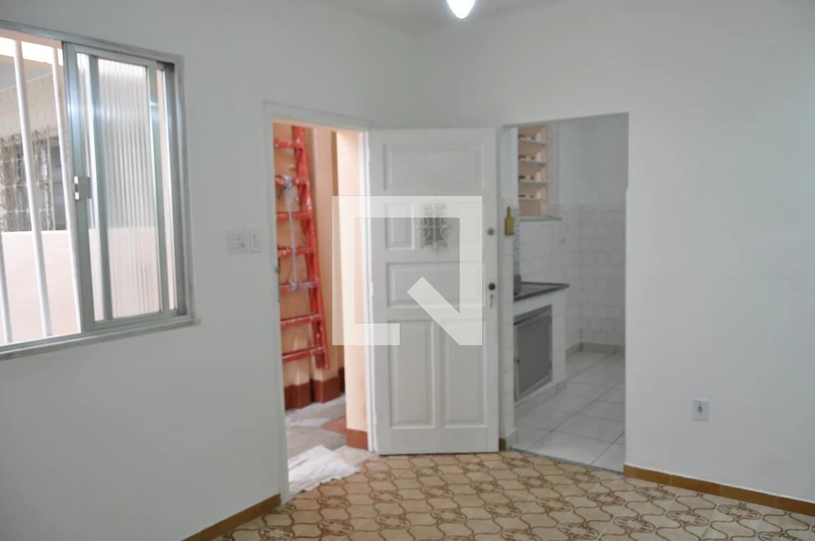 Garden in a one-bedroom house, 70 m² — photo 15