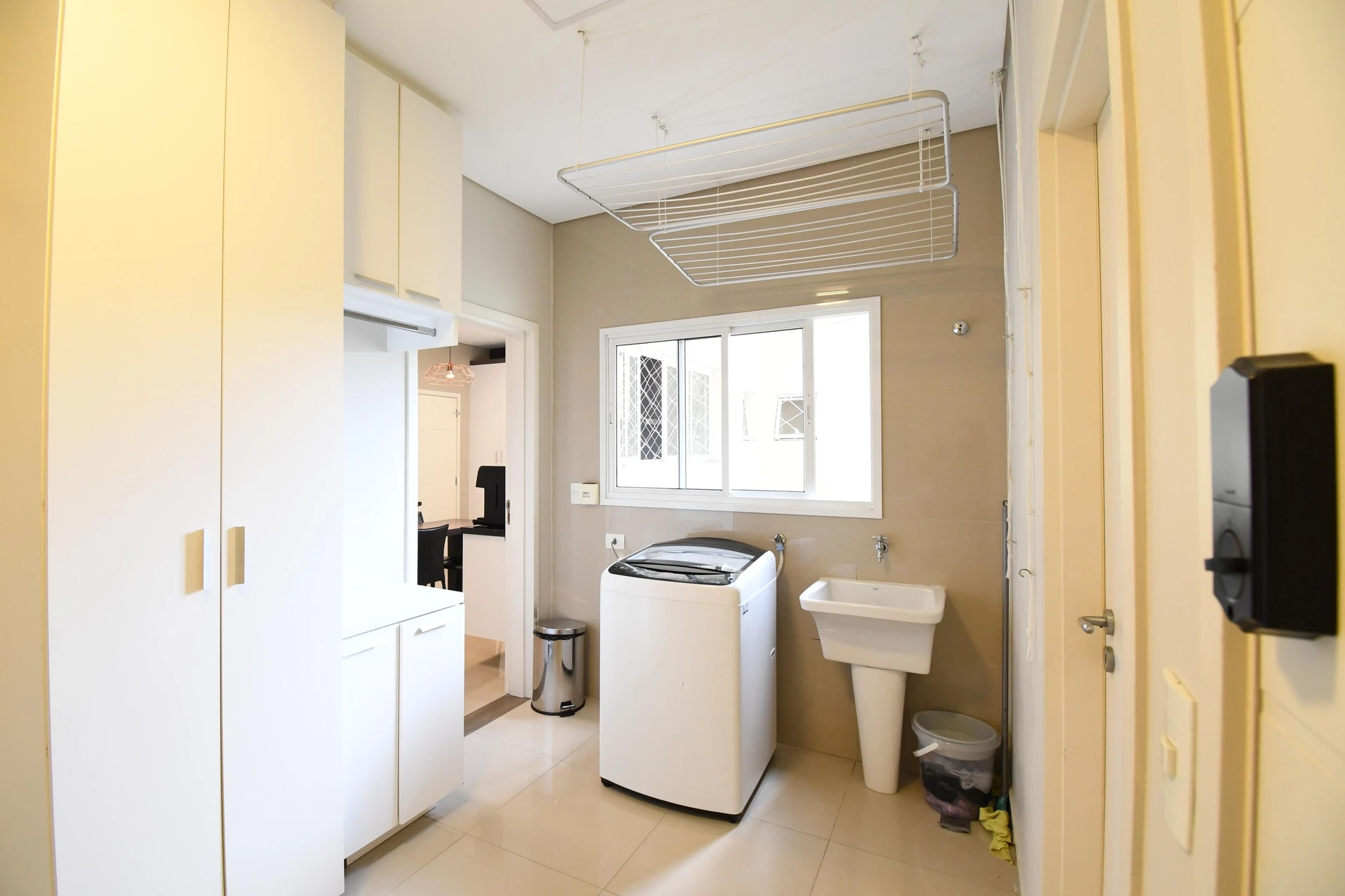 4-bedroom apartment with a dishwasher in Curitiba — photo 53
