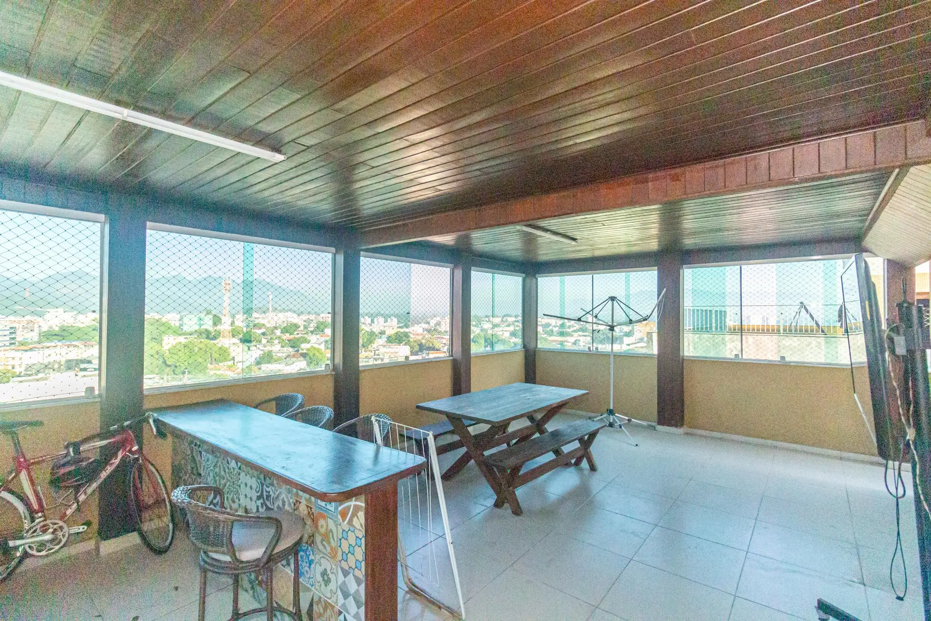 Apartamento mobiliado com 4 quartos e 3 banheiros — photo 19