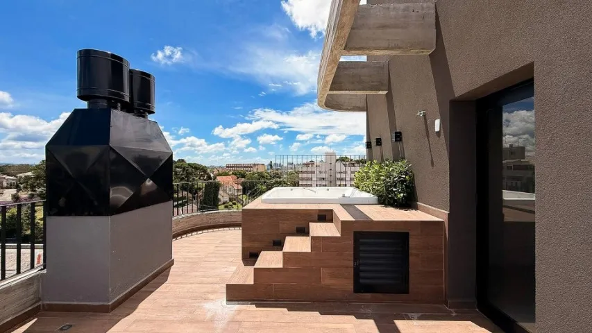 Furnished studio, 27 m², with floor-to-ceiling windows