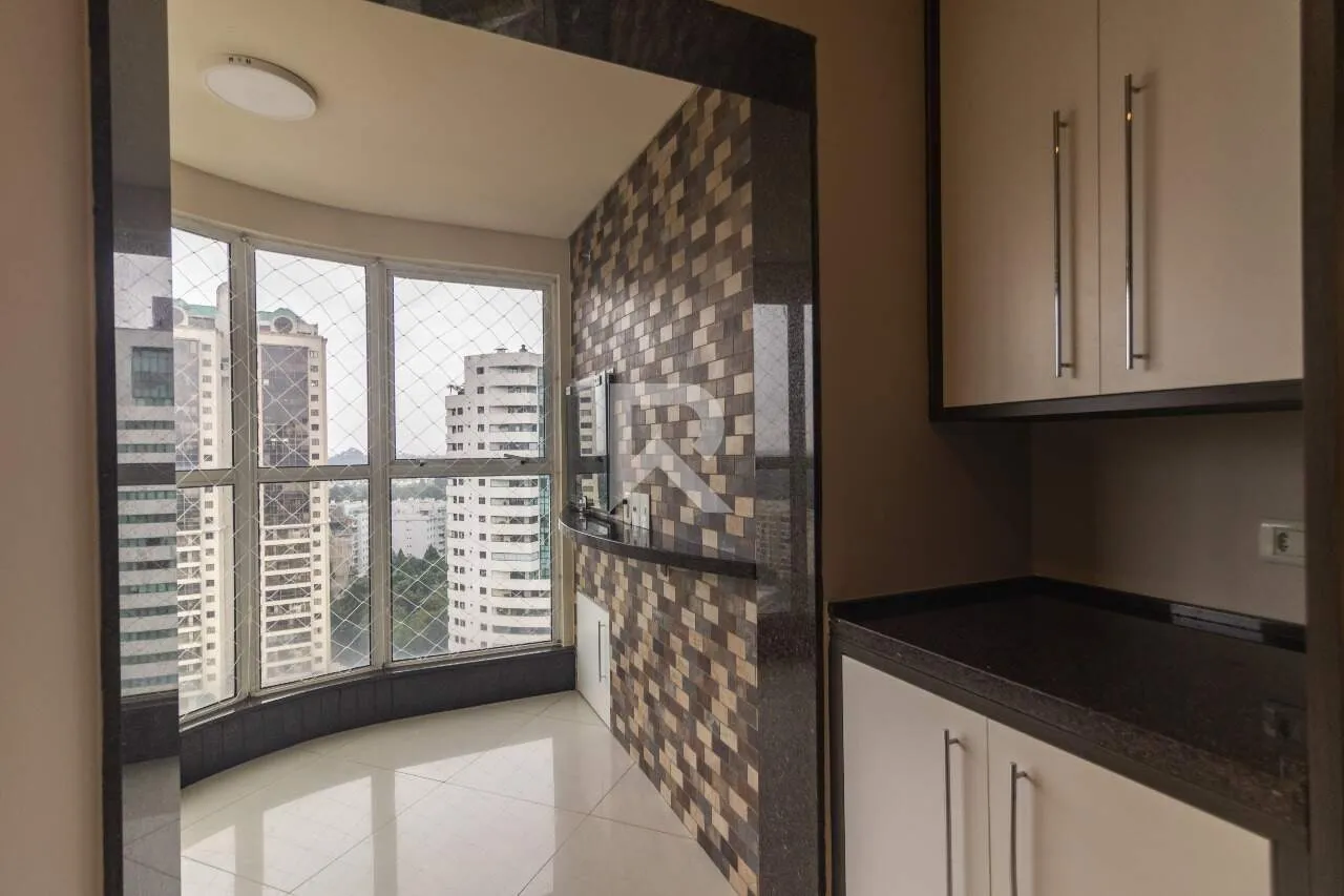 Apartment, 180 m², with floor-to-ceiling windows — photo 19