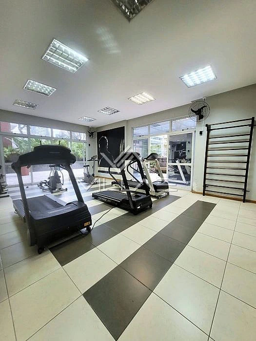 2-bedroom apartment in a building with an indoor pool — photo 11