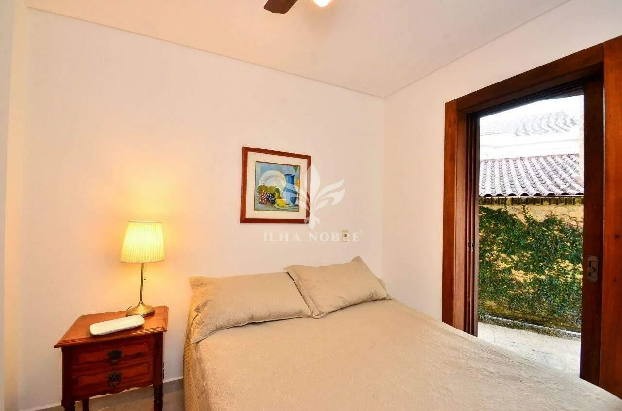 Casa mobiliada com 7 quartos e piscina ao ar livre — photo 53