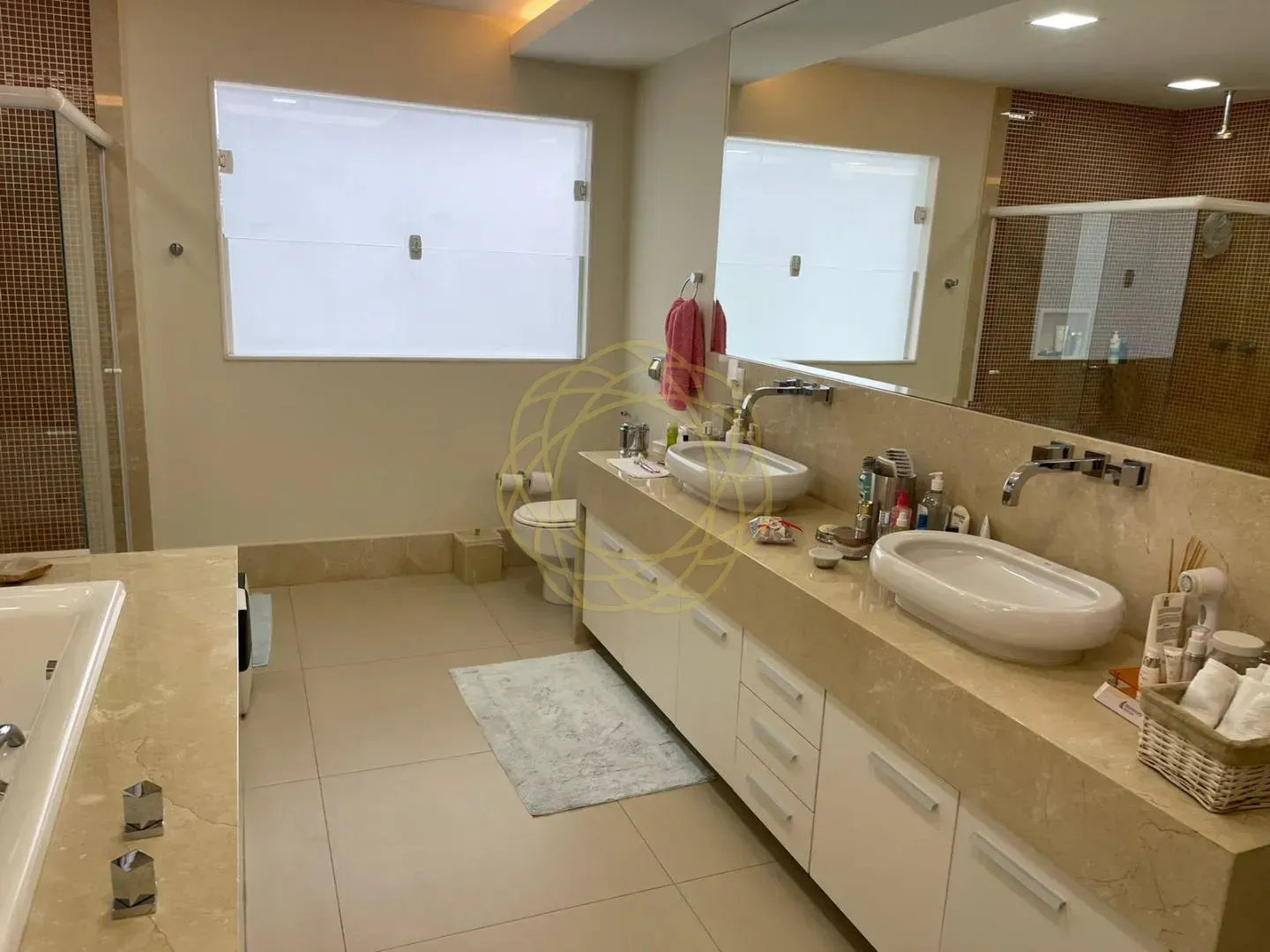 Triplex house with 5 bedrooms and 900 m² — photo 20