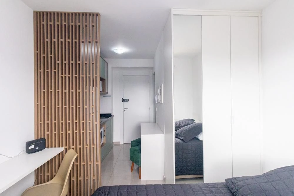 Furnished studio with 1 bedroom and glass balcony — photo 13