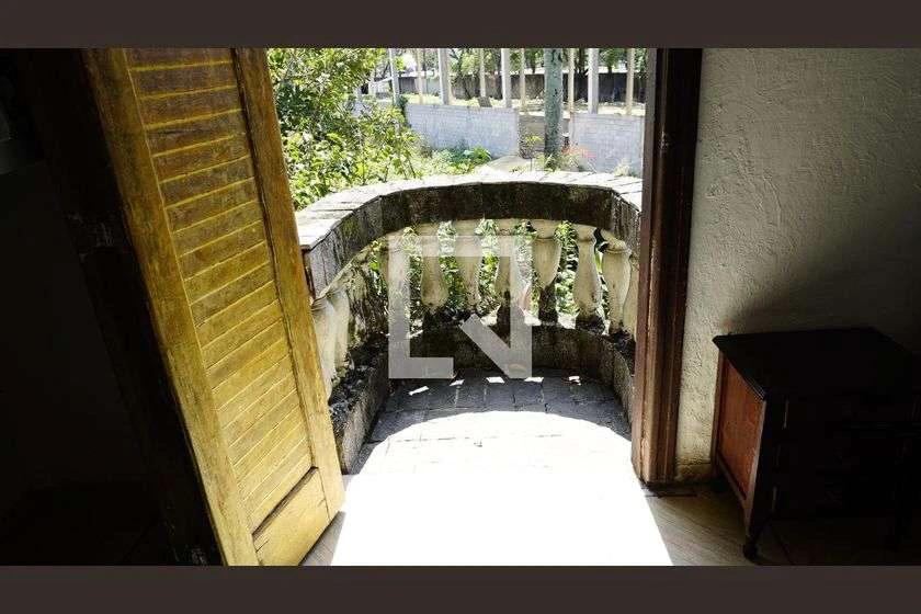 2-bedroom rental apartment with a 45 m² balcony — photo 26