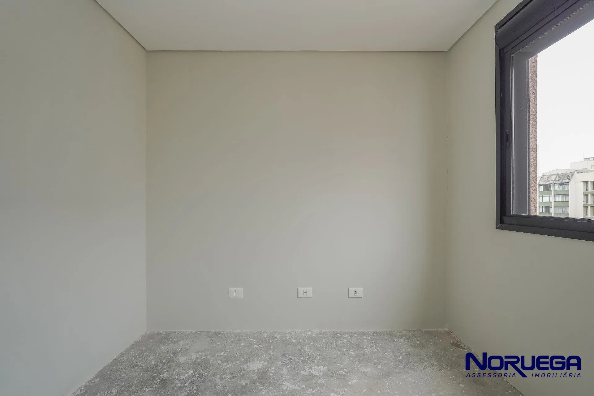 Apartment, 188 m², with a glass-enclosed balcony — photo 17