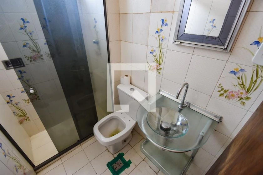 Apartment, 69 m², with wood or laminate floors — photo 4