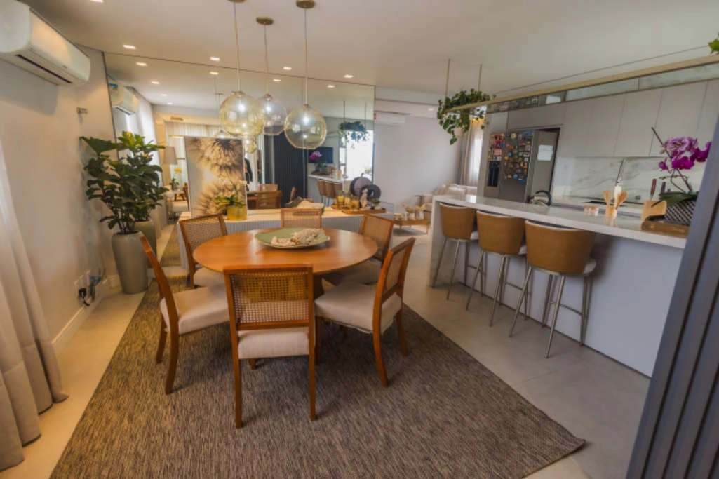 Furnished apartment with 3 bedrooms and 229 m² — photo 4