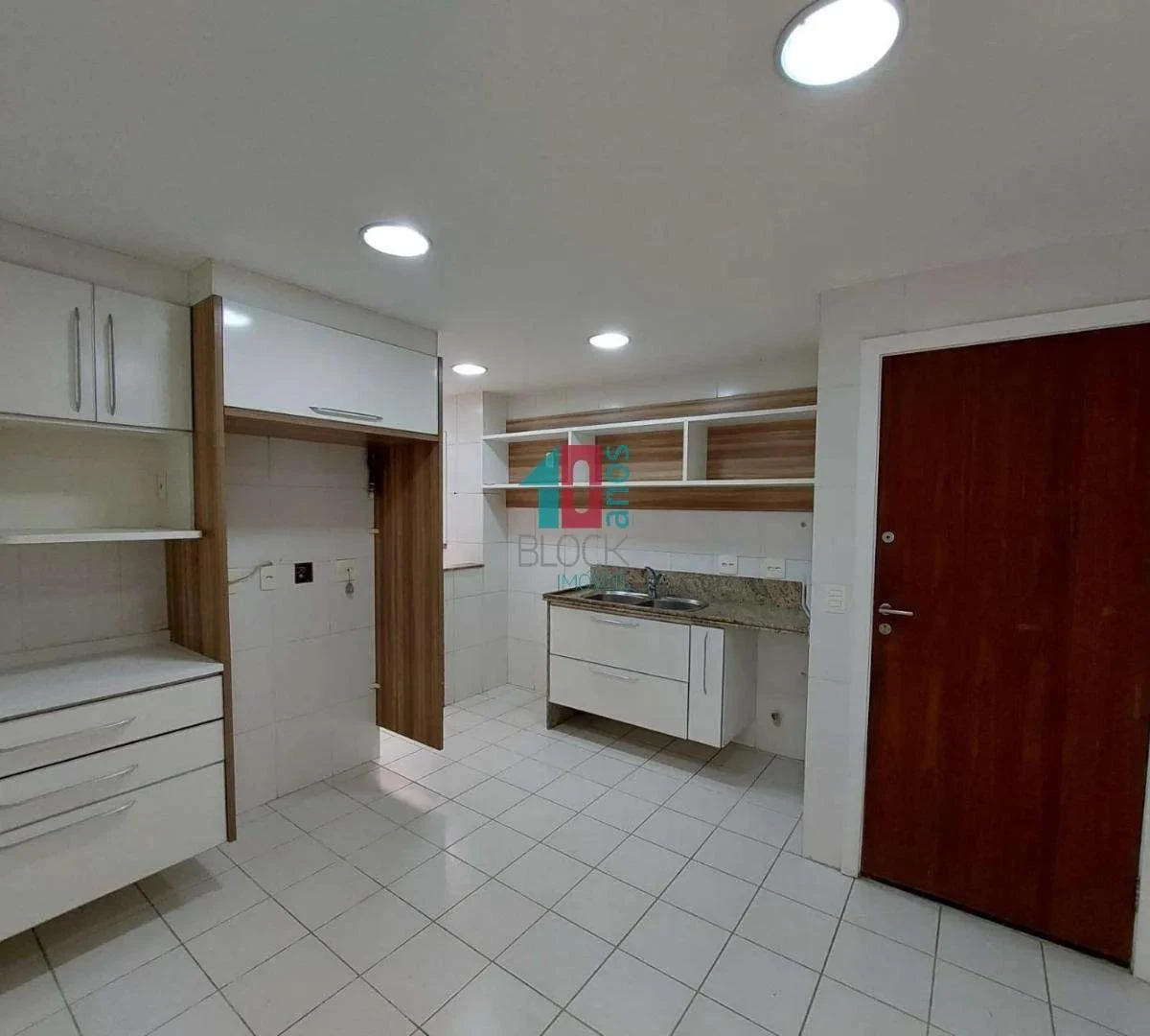 Apartamento com 3 quartos e cozinha integrada — photo 24