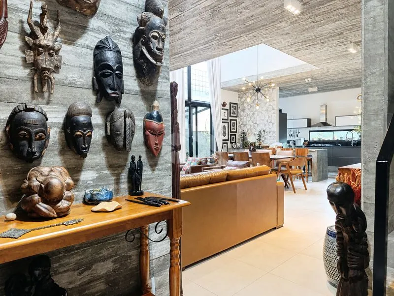 2-bedroom house with a glass-enclosed balcony — photo 23