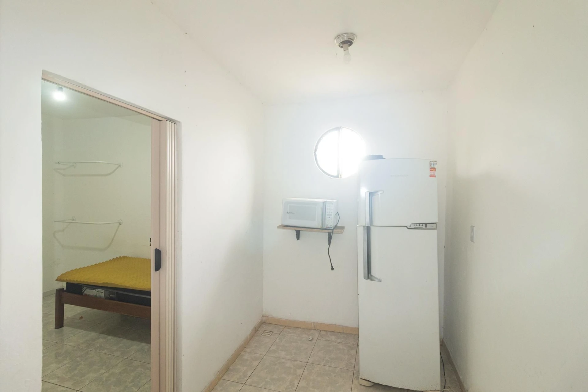 Меблированный дом с 1 спальней и частным садом — photo 14