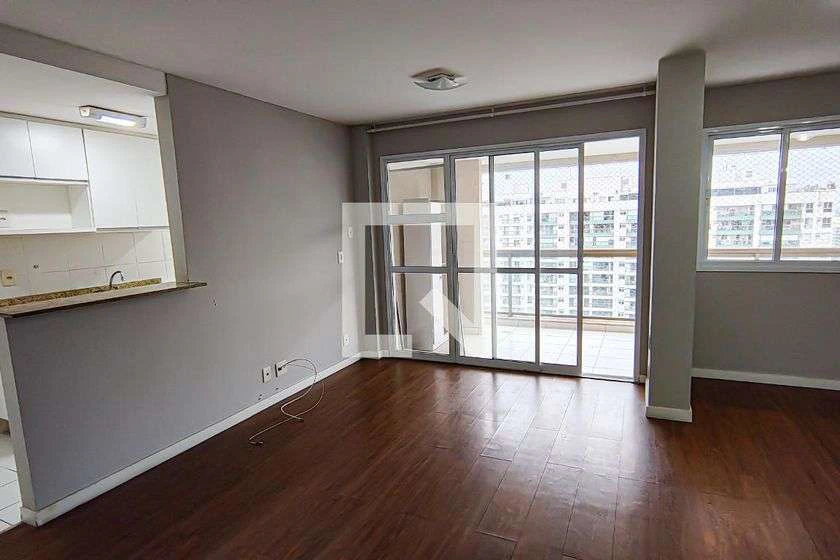 Apartamento vazio de 3 quartos com varanda e 185 m² — photo 3