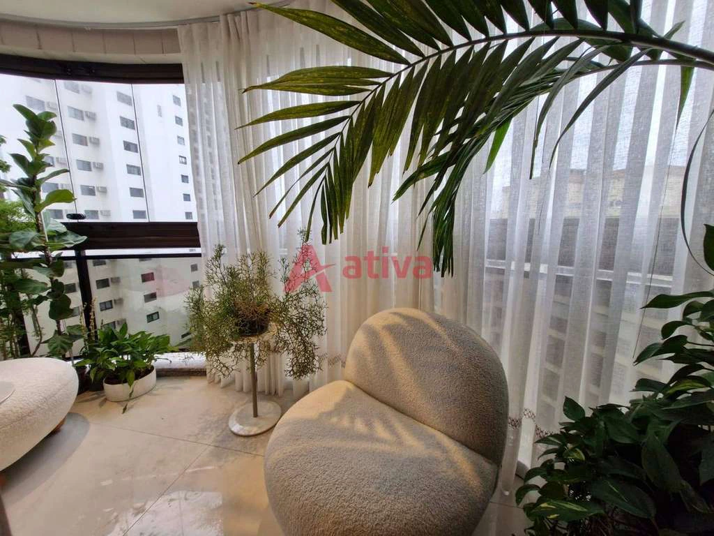 Furnished 131 m² apartment with 3 bedrooms and glass balcony — photo 19