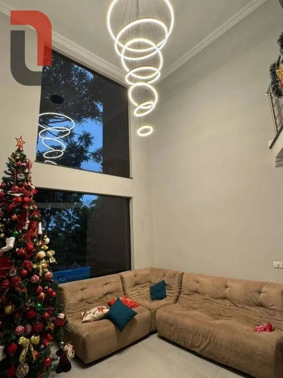 House with 5 en-suite bedrooms and private garden, 474 m²