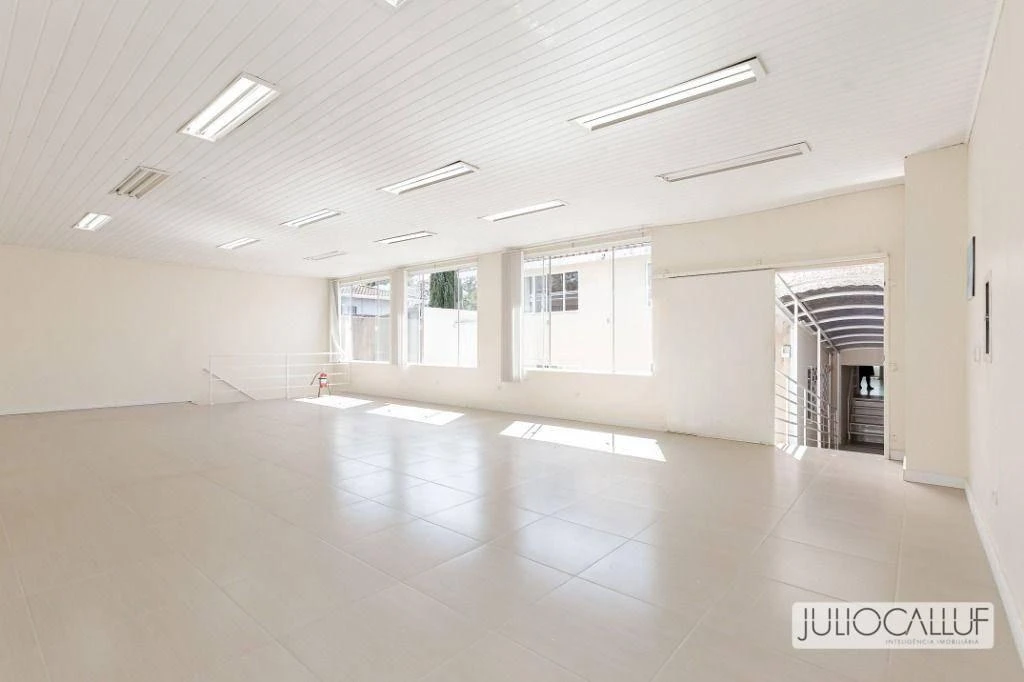 4-bedroom house with a washing machine in Curitiba — photo 45