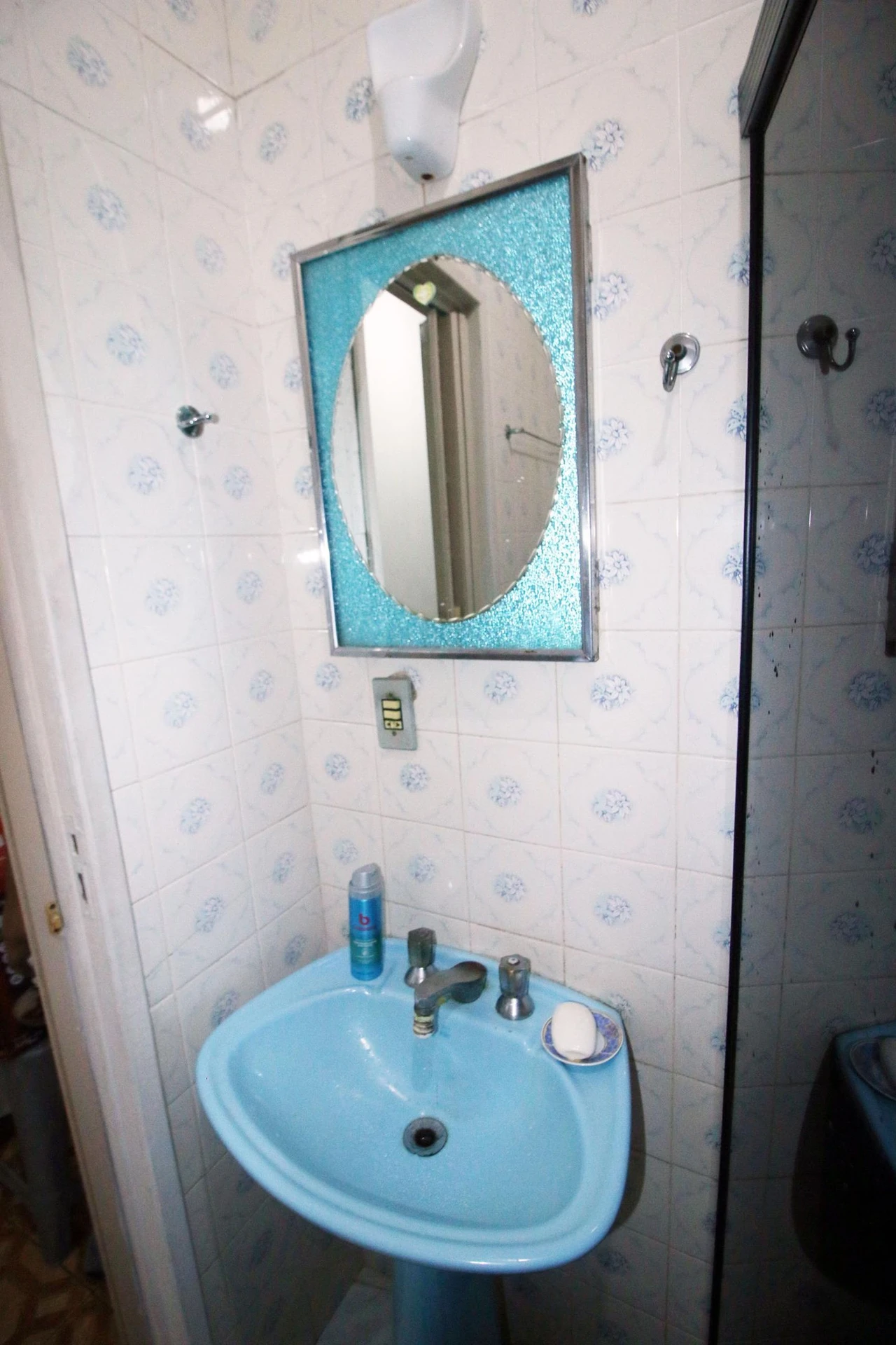 Jacuzzi in a 3-bedroom house, 200 m² — photo 53