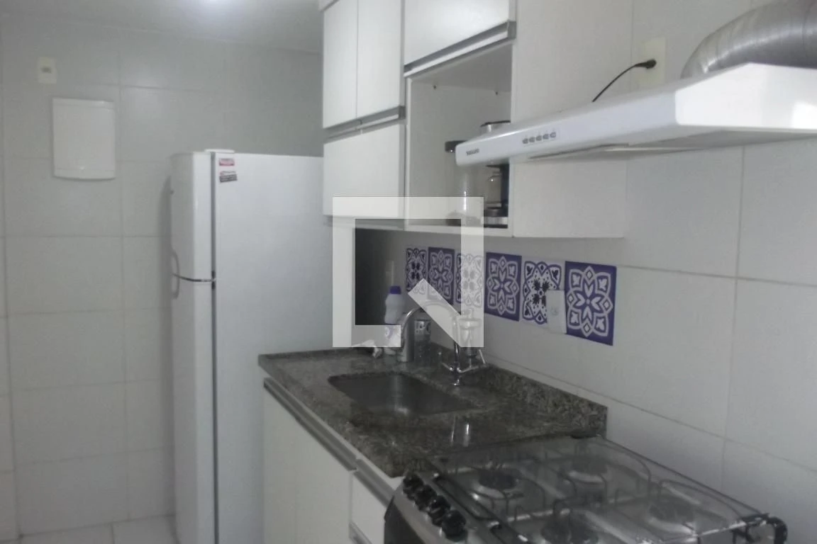 Furnished apartment with 3 bedrooms and enclosed balcony — photo 18
