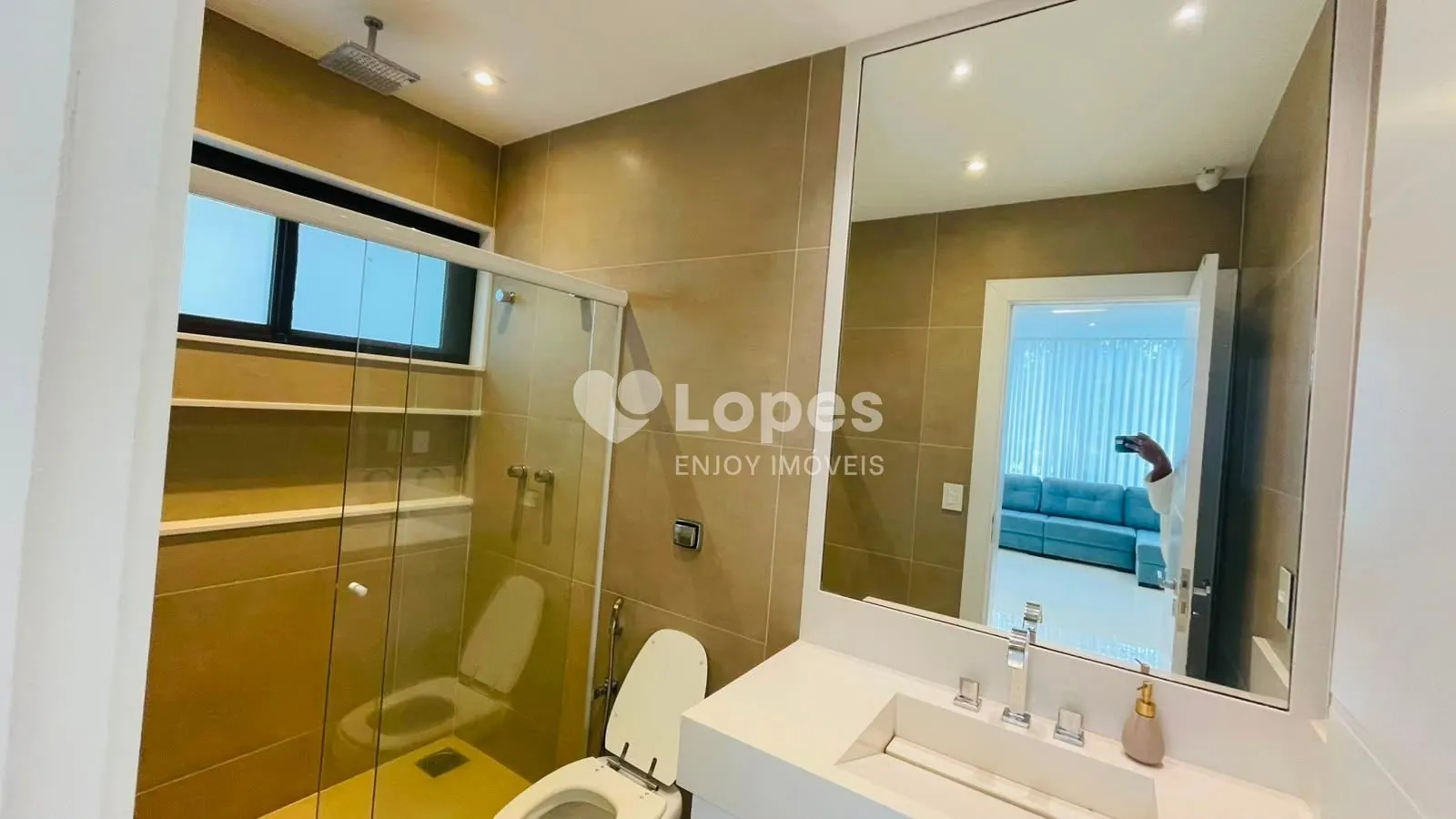 Furnished house with 5 en-suite bedrooms 600 m² — photo 29