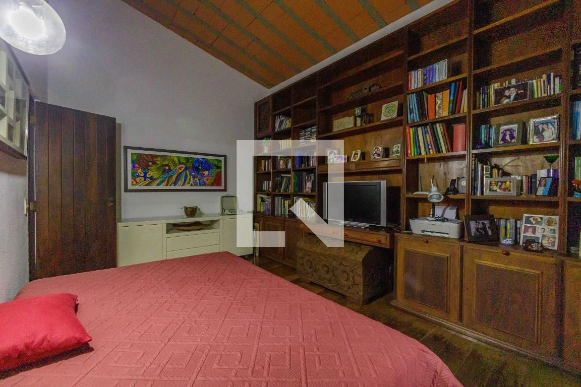 4-bedroom house with a walk-in closet in Rio de Janeiro — photo 34