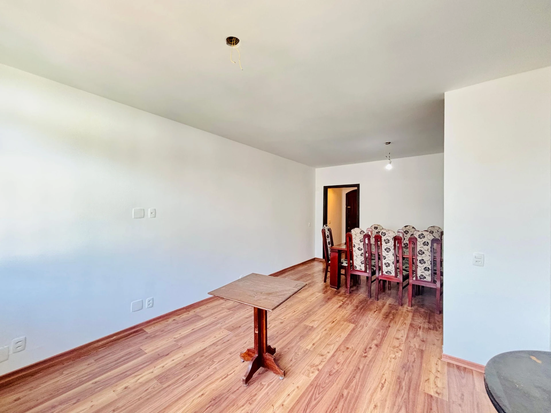 3-bedroom apartment with a mountain view — photo 26