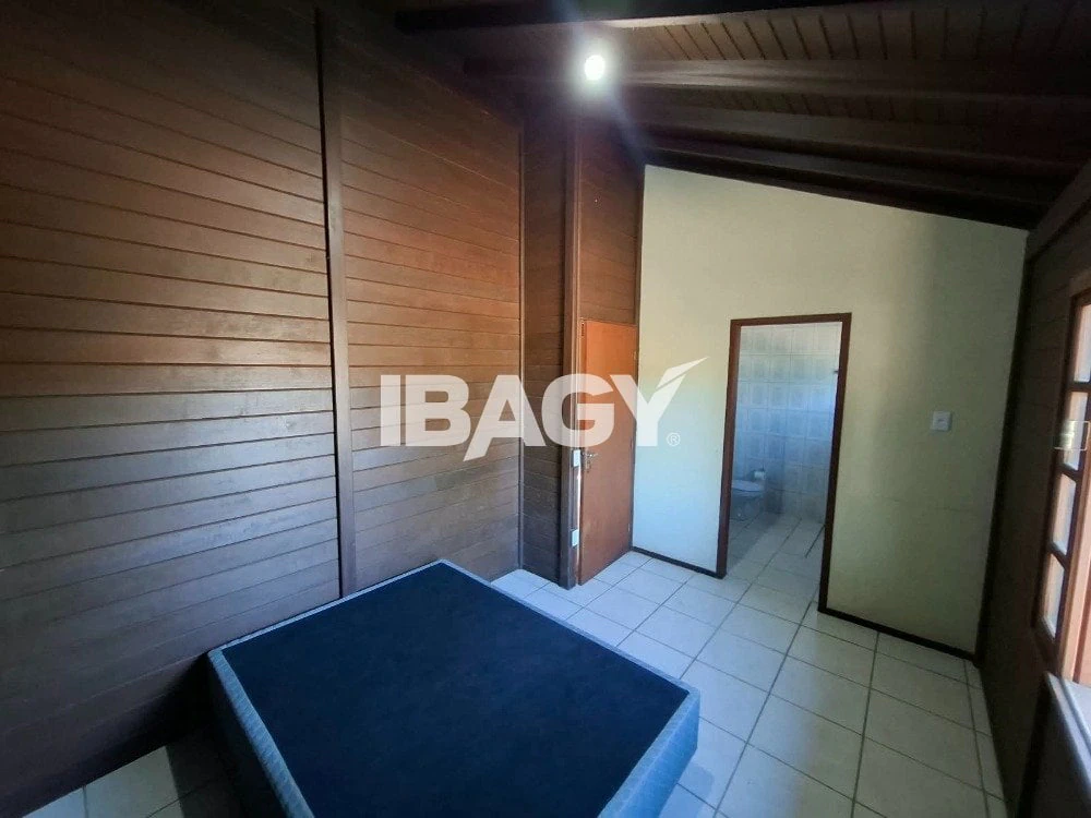 3-bedroom house, 1 with its own bathroom, 120 m² — photo 2