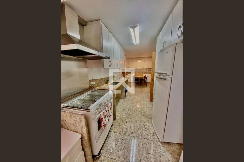 Furnished 190 m² apartment with 3 en-suite bedrooms — photo 2