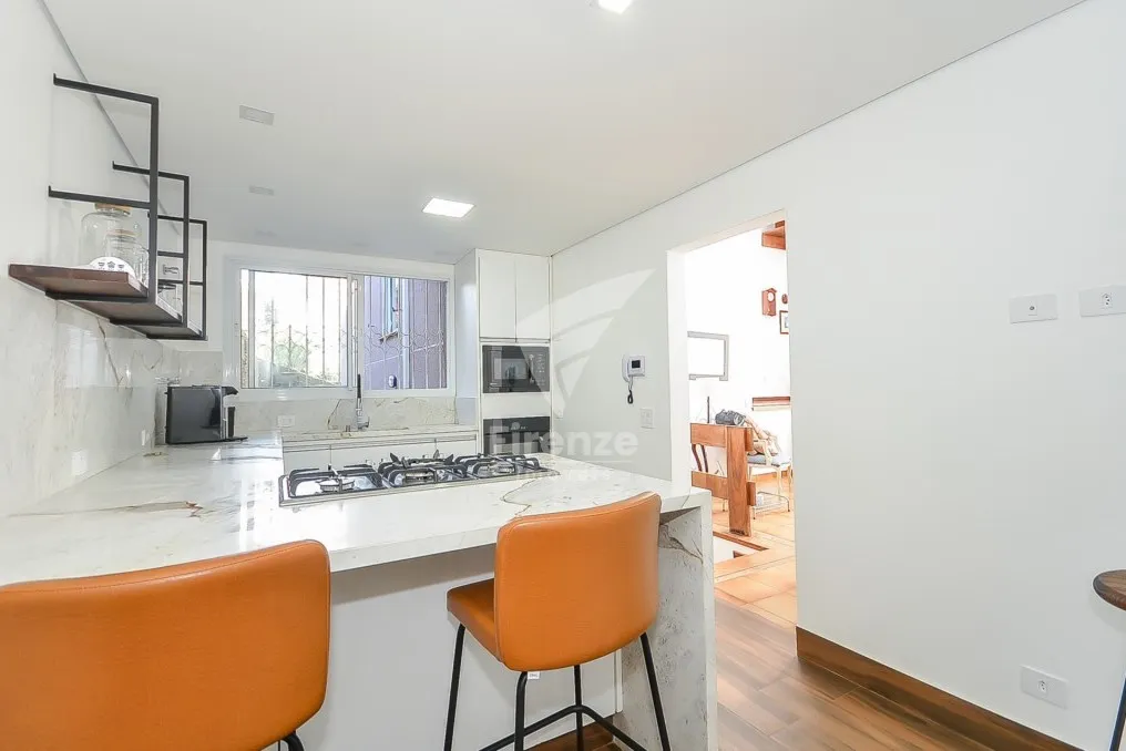 424 m² house with 3 en-suite bedrooms and 4 parking spots — photo 50