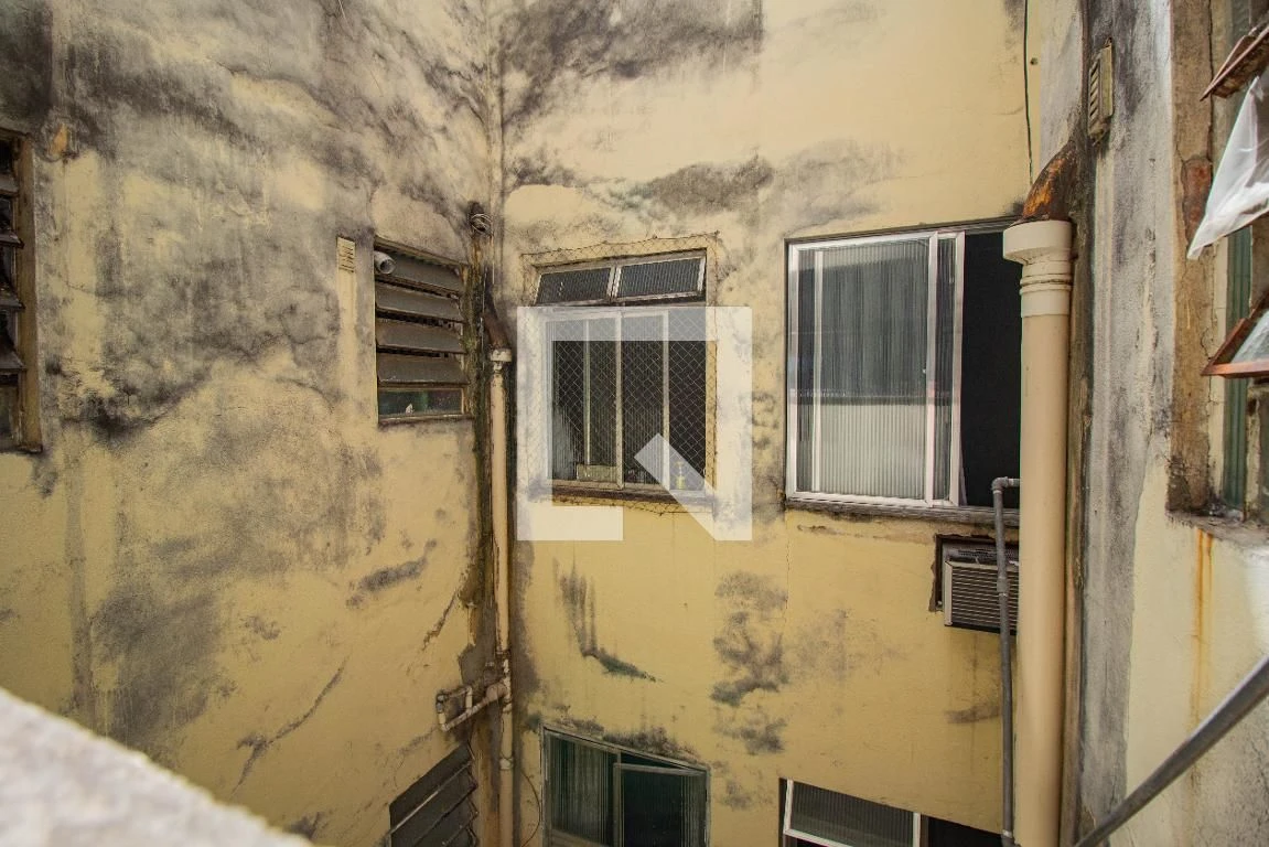 Apartamento mobiliado com 2 dormitórios e 1 banheiro — photo 2