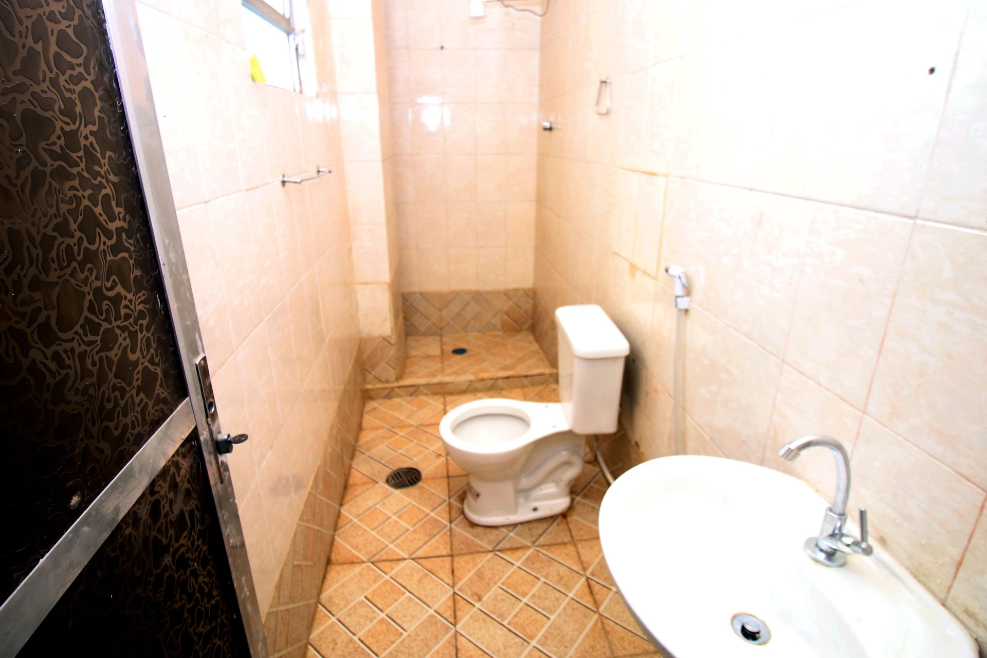 Квартира без меблів з 1 спальнею і без паркування — photo 5