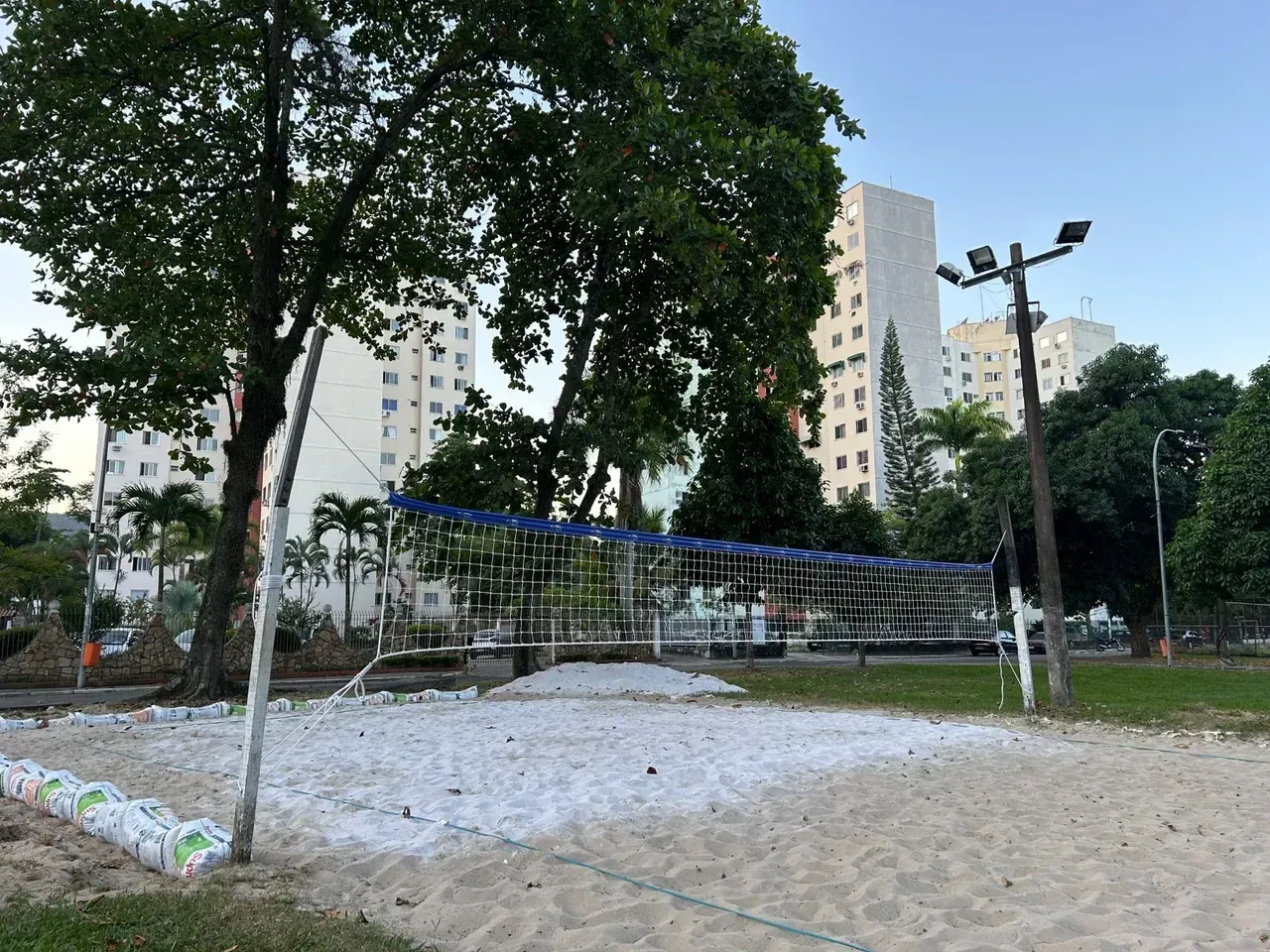 Apartamento mobiliado com 3 quartos e 2 banheiros — photo 2