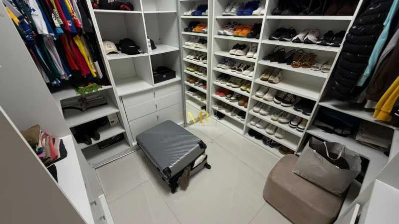 Furnished 120 m² apartment with 2 bedrooms and 4 bathrooms — photo 9