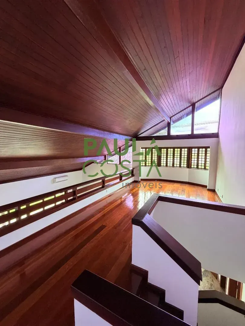 Casa sem mobília com 5 quartos, 5 banheiros e 638 m² — photo 30