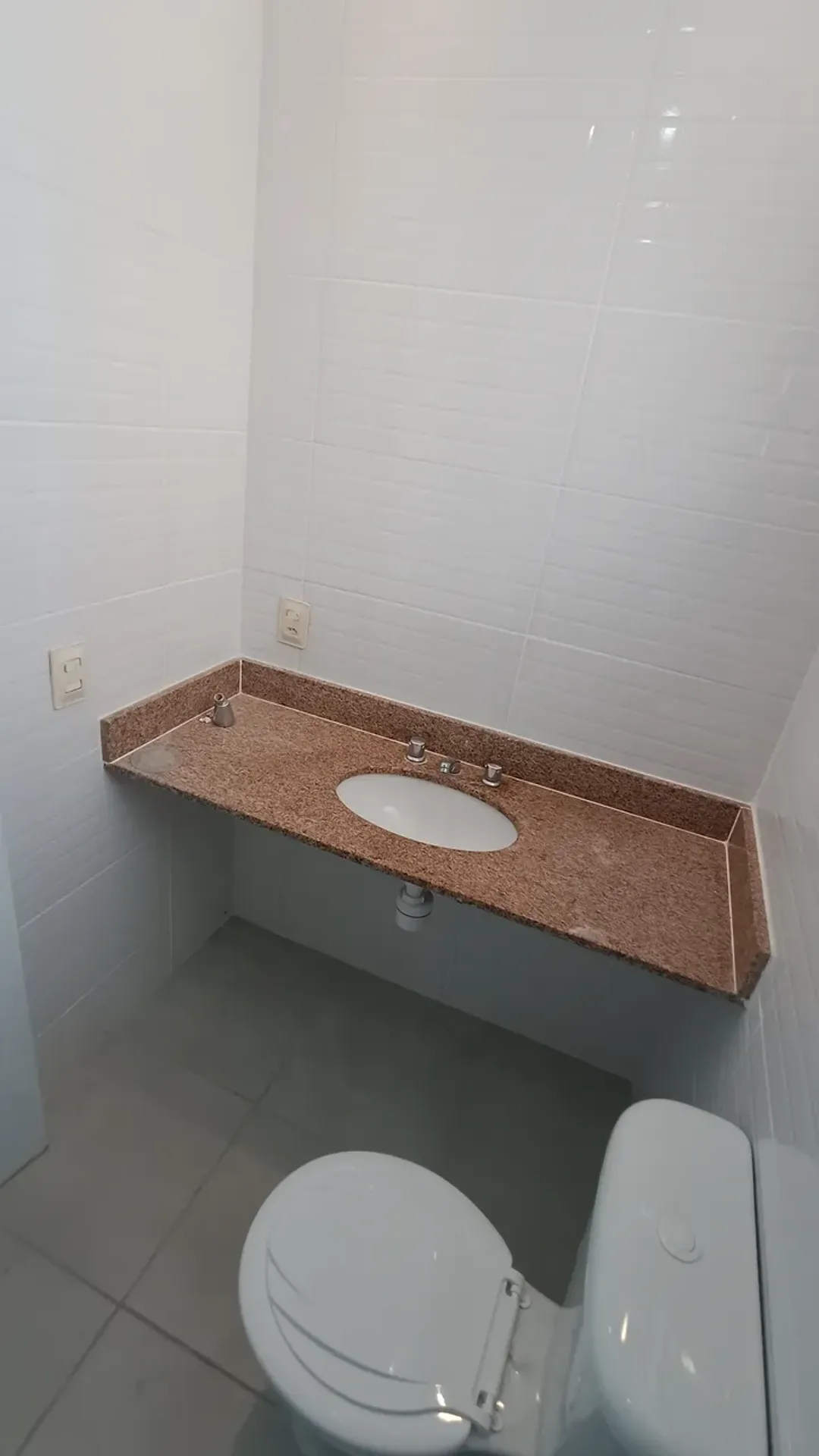 Apartment on the 6th floor with a glass-enclosed balcony — photo 13