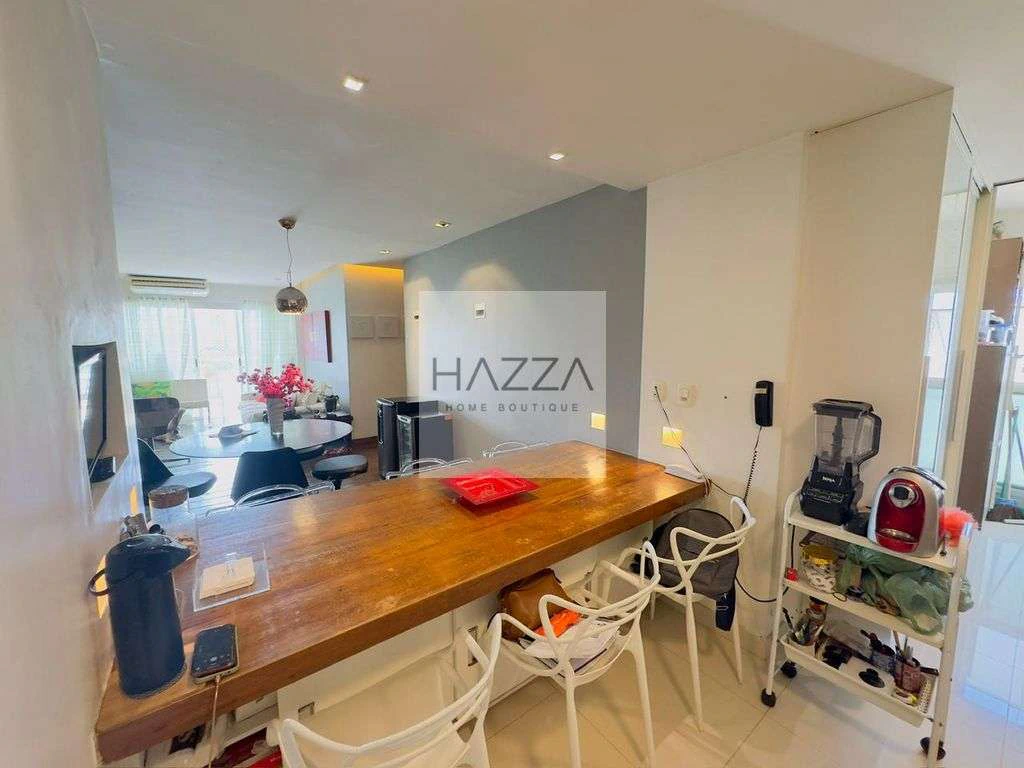 Furnished 313 m² apartment with 3 suites and private balcony — photo 7