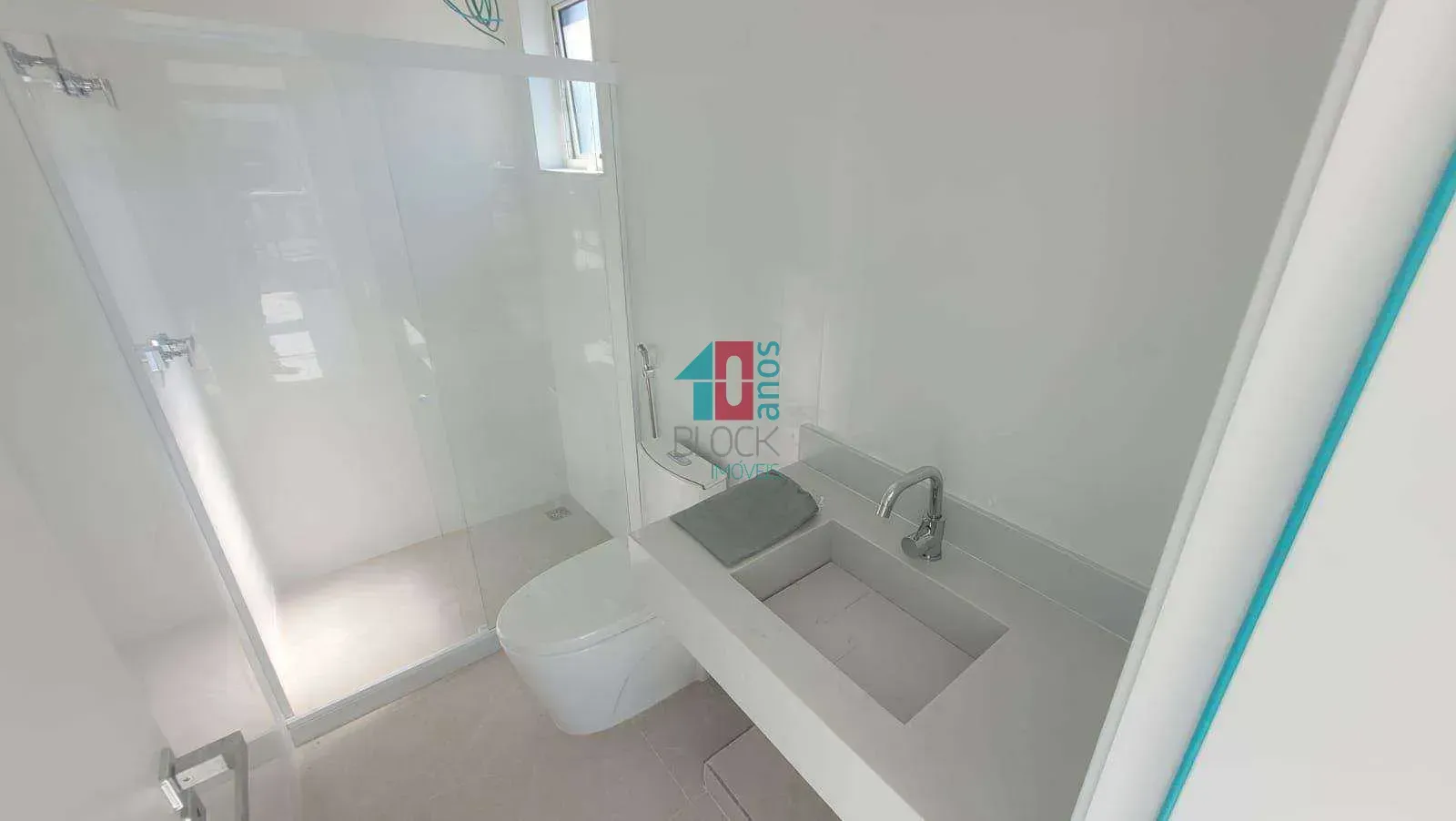 Casa de condomínio com 6 suítes e 9 banheiros — photo 31