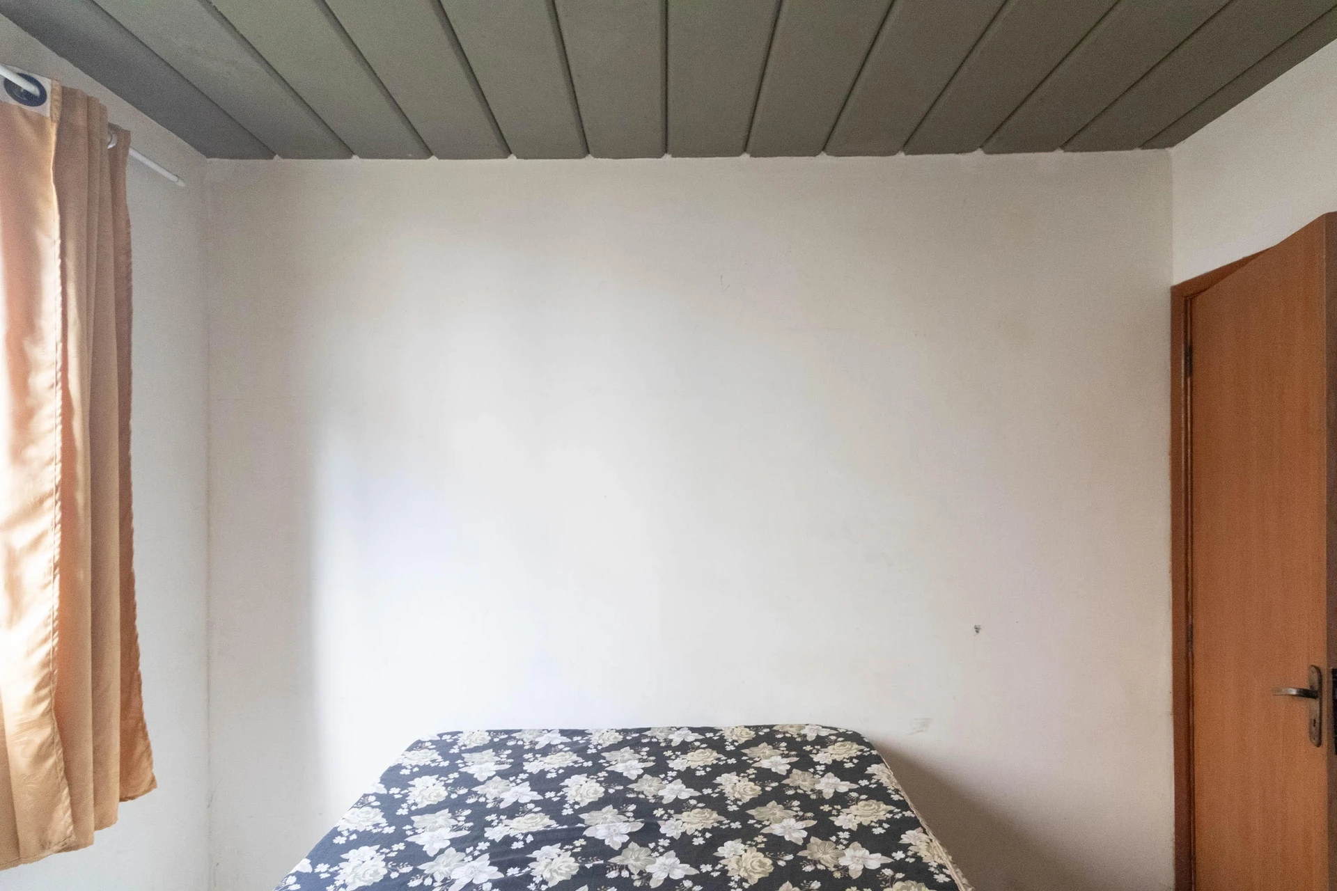 2-bedroom apartment in a building with a gym — photo 19
