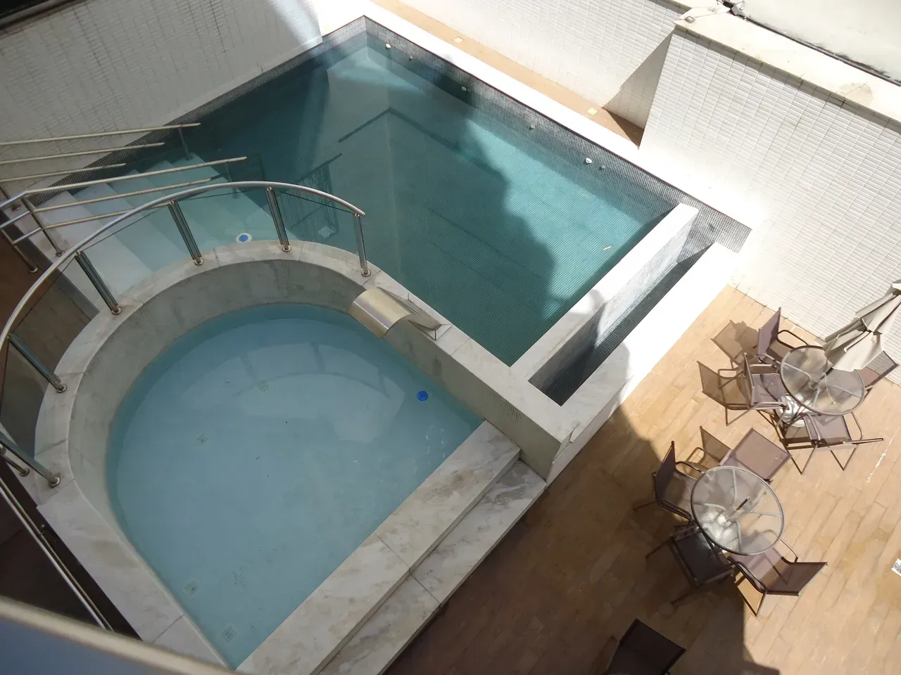 90 m² apartment with 2 bedrooms and a balcony — photo 8