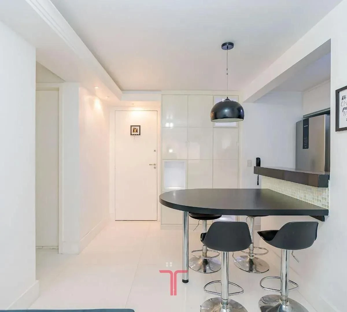 Furnished apartment, 47 m², with a walk-in closet — photo 23